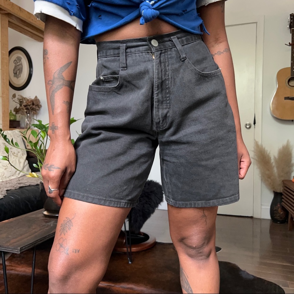 Vintage Skoozi High Rise Mom Shorts